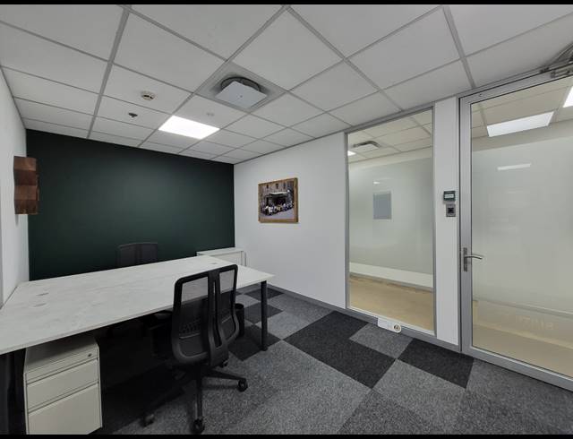 24M² OFFICE TO LET IN ROSEBANK